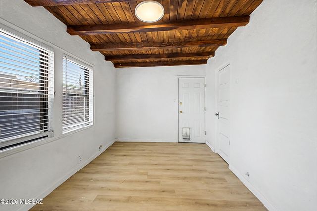 518 S Longfellow Avenue, Tucson, AZ 85711