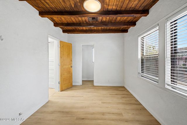 518 S Longfellow Avenue, Tucson, AZ 85711