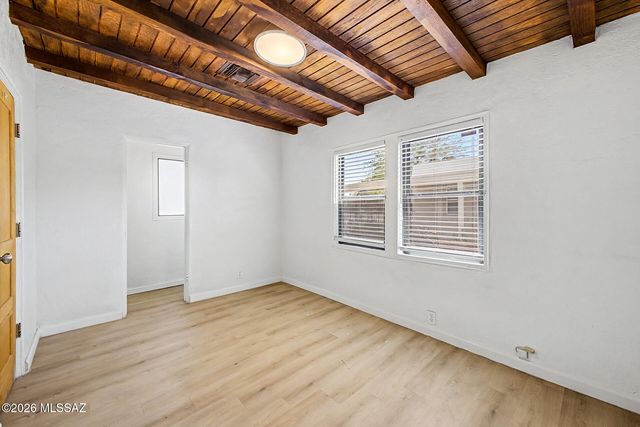 518 S Longfellow Avenue, Tucson, AZ 85711