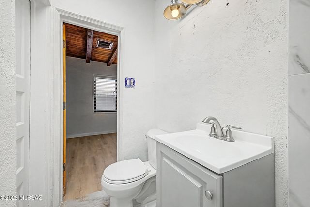 518 S Longfellow Avenue, Tucson, AZ 85711
