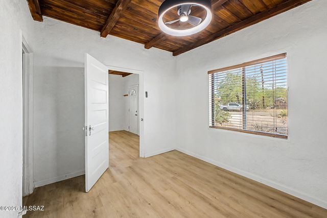518 S Longfellow Avenue, Tucson, AZ 85711