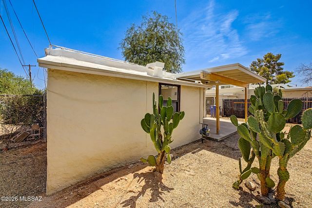 518 S Longfellow Avenue, Tucson, AZ 85711