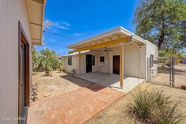 518 S Longfellow Avenue, Tucson, AZ 85711
