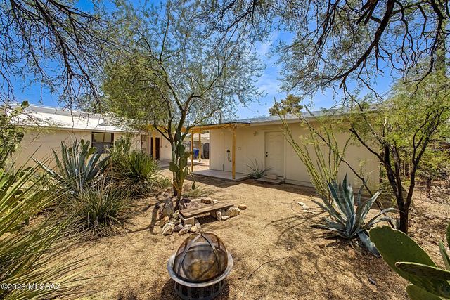 518 S Longfellow Avenue, Tucson, AZ 85711