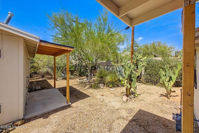 518 S Longfellow Avenue, Tucson, AZ 85711