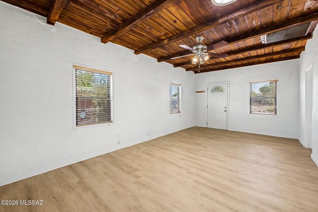 518 S Longfellow Avenue, Tucson, AZ 85711