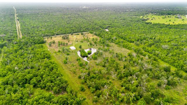 14067 County Road 809, Sweeny, TX 77480