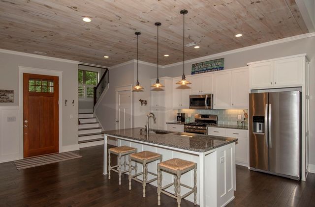 903 Elf School Road, Hayesville, NC 28904