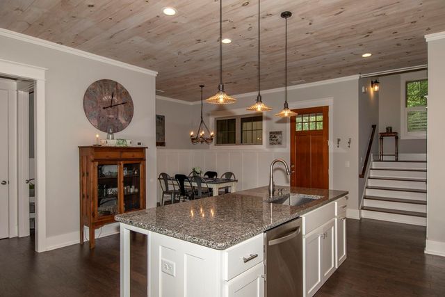 903 Elf School Road, Hayesville, NC 28904