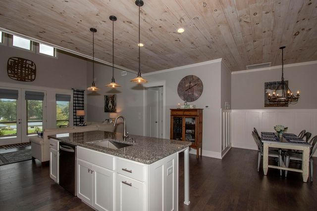 903 Elf School Road, Hayesville, NC 28904