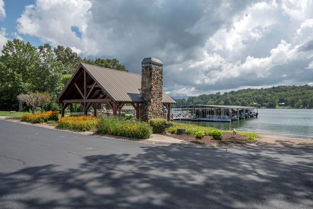 903 Elf School Road, Hayesville, NC 28904