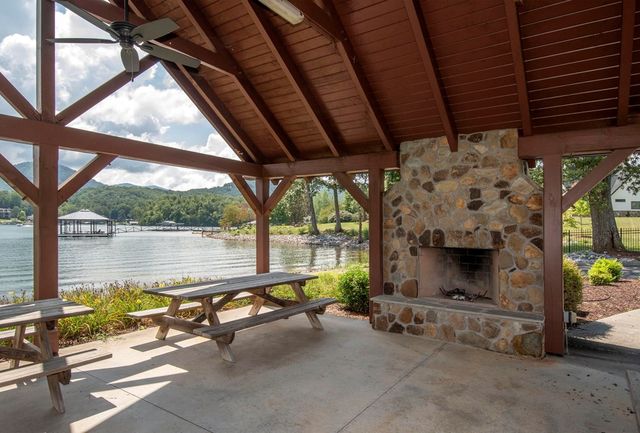 903 Elf School Road, Hayesville, NC 28904