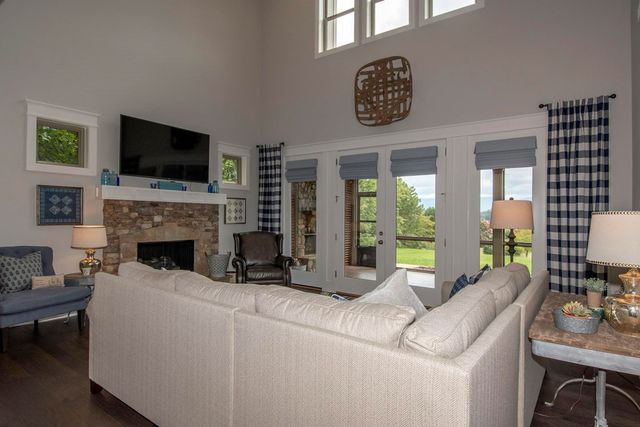 903 Elf School Road, Hayesville, NC 28904