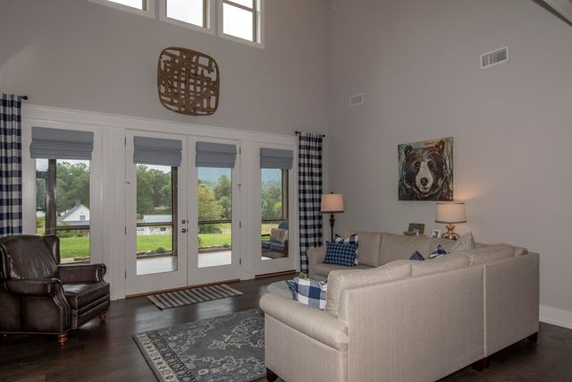 903 Elf School Road, Hayesville, NC 28904