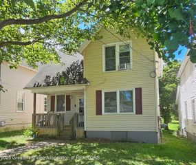 921 N Sycamore Street, Lansing, MI 48906