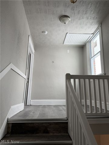 15340 Yorick Avenue 2nd floor, Cleveland, OH 44110