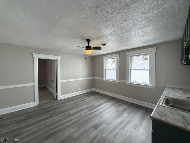 15340 Yorick Avenue 2nd floor, Cleveland, OH 44110