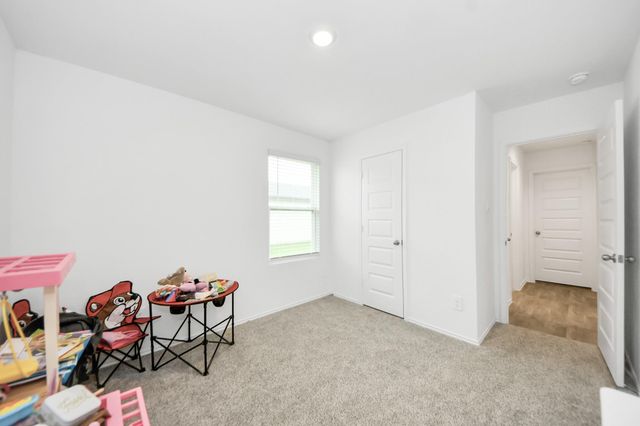 2039 Woodlark Way, Sealy, TX 77474