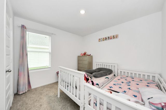 2039 Woodlark Way, Sealy, TX 77474