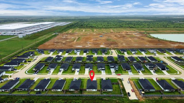 2039 Woodlark Way, Sealy, TX 77474