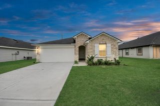 2039 Woodlark Way, Sealy, TX 77474