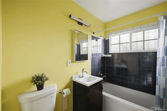 330 W Laurel Street D, Compton, CA 90220