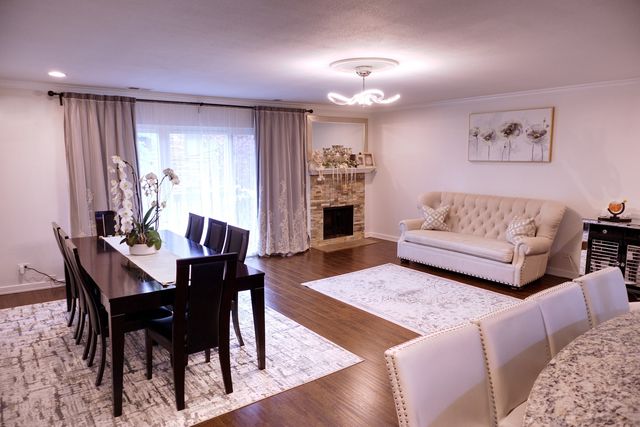 3110 Pheasant Creek Drive 213, Northbrook, IL 60062