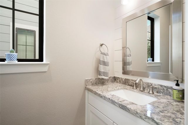 5905 Petty Street D, Houston, TX 77007