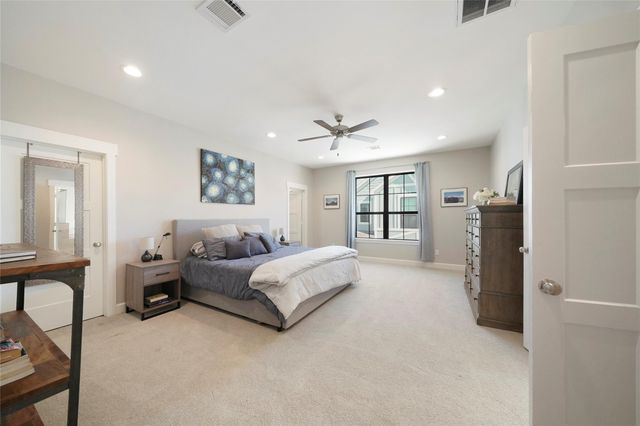 5905 Petty Street D, Houston, TX 77007