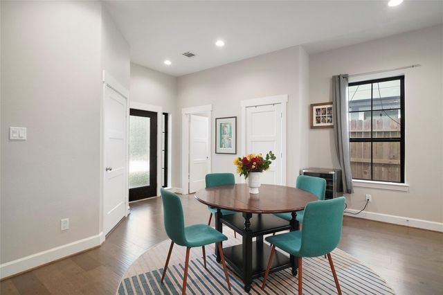 5905 Petty Street D, Houston, TX 77007