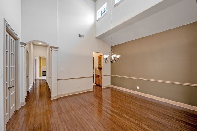 2112 Stone Creek Drive, Mckinney, TX 75072