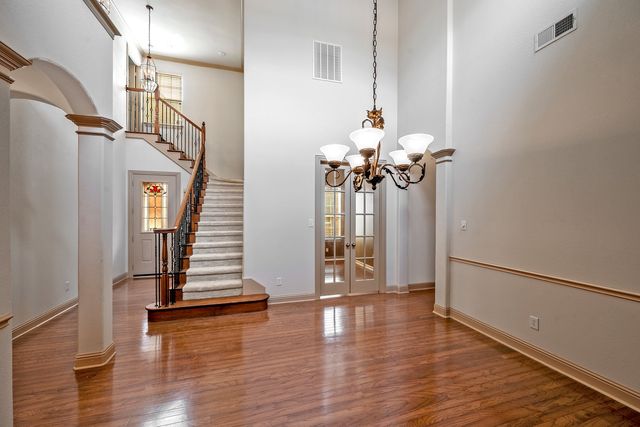 2112 Stone Creek Drive, Mckinney, TX 75072