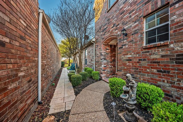 2112 Stone Creek Drive, Mckinney, TX 75072