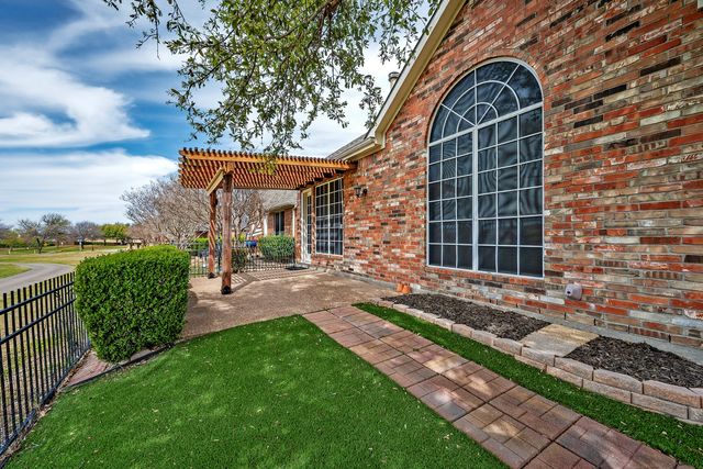 2112 Stone Creek Drive, Mckinney, TX 75072