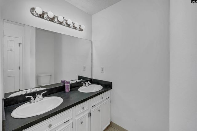 521 Wallace Way, Lexington, SC 29073