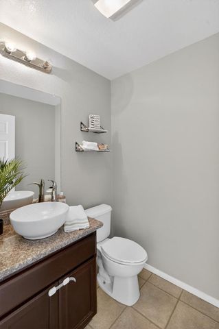 9285 Sierra River Dr, Elk Grove, CA 95624