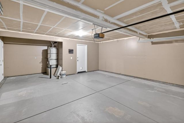 9285 Sierra River Dr, Elk Grove, CA 95624