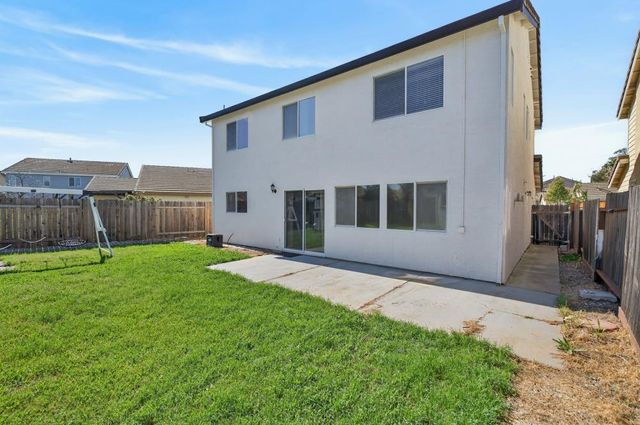 9285 Sierra River Dr, Elk Grove, CA 95624