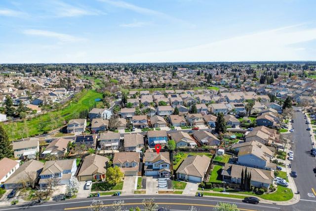 9285 Sierra River Dr, Elk Grove, CA 95624