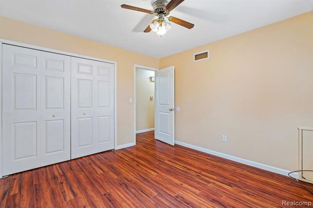 37258 Carpathia Blve Boulevard, Sterling Heights, MI 48310