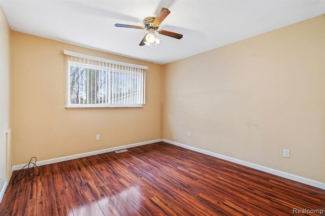 37258 Carpathia Blve Boulevard, Sterling Heights, MI 48310