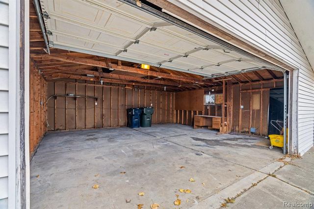 37258 Carpathia Blve Boulevard, Sterling Heights, MI 48310