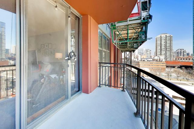 330 N Jefferson Street 802, Chicago, IL 60661