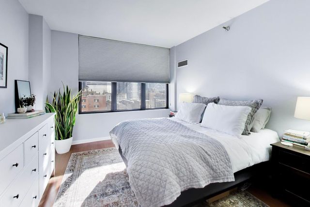 330 N Jefferson Street 802, Chicago, IL 60661