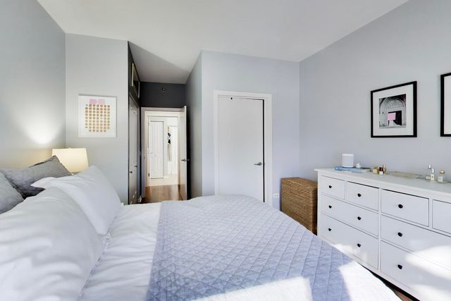 330 N Jefferson Street 802, Chicago, IL 60661