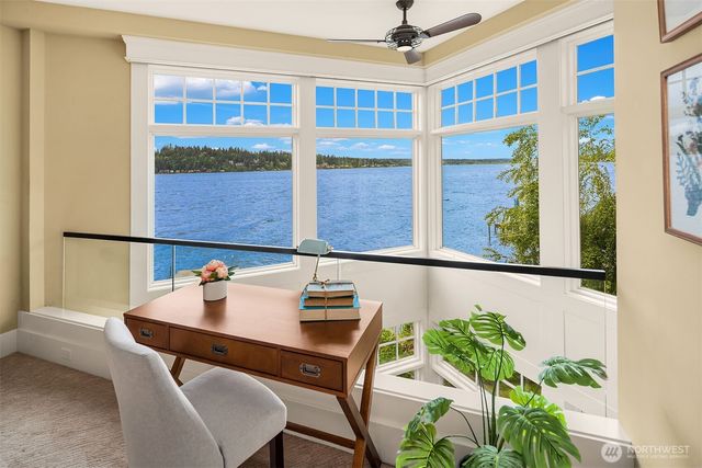 2033 E Lake Sammamish Parkway NE, Sammamish, WA 98074