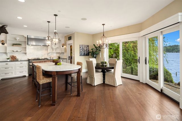 2033 E Lake Sammamish Parkway NE, Sammamish, WA 98074