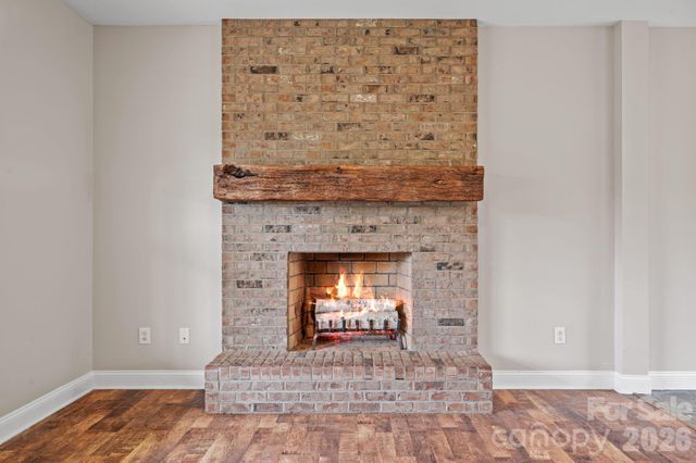273 Green Acres Lane, Marshall, NC 28753