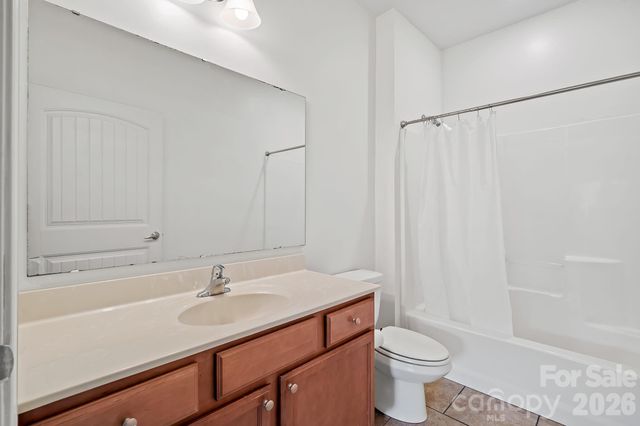 273 Green Acres Lane, Marshall, NC 28753