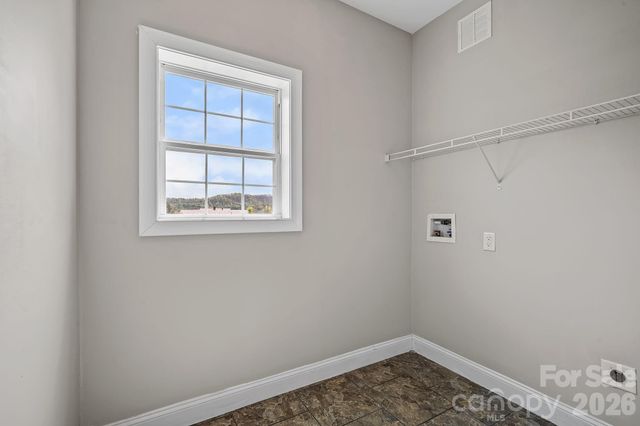 273 Green Acres Lane, Marshall, NC 28753